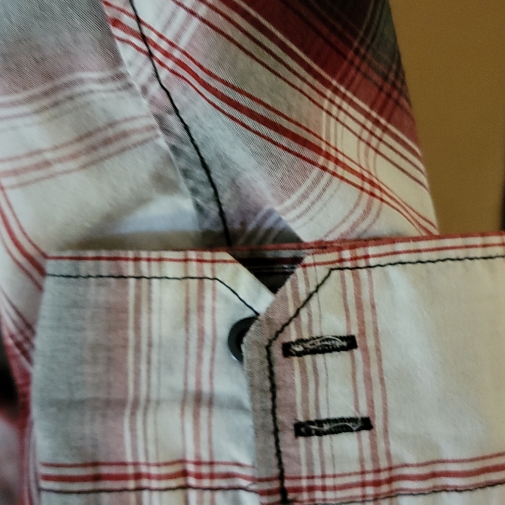 Carbon Size Large Button Down 60% Cotton 40% Poly - Picture 4 of 8